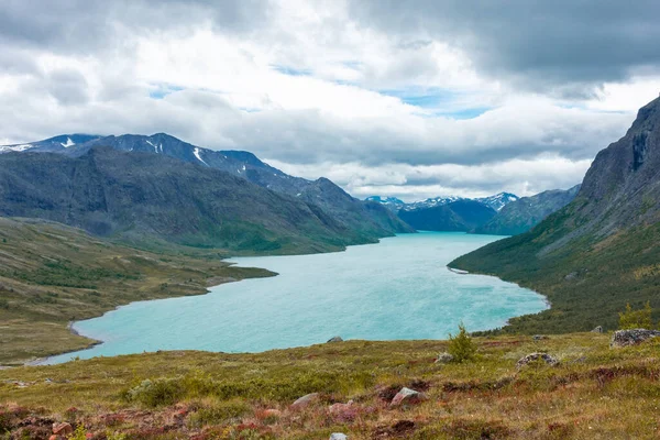 Bella Vista Sul Lago Glaciale Gjende Nel Parco Nazionale Jotunheimen — Foto Stock