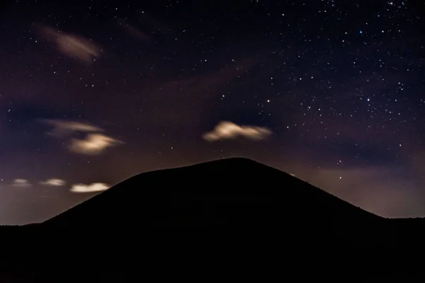 Cielo Estrellado Sobre Volcán Lanzarote España — Foto de Stock