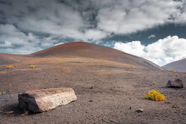 Wild Volcanic Landscape Los Volcanes Natural Park Lanzarote Canary Islands — Stockfoto
