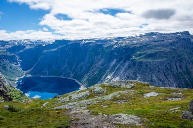 Ringedalsvatnet Gölü, Trolltunga Yürüyüşü, Norveç