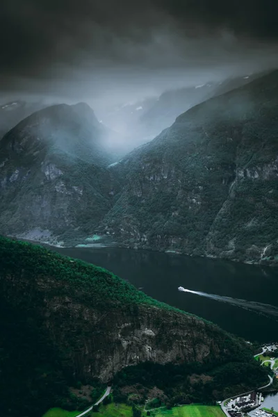 Launische Fjordlandschaft Aurland Norwegen — Stockfoto