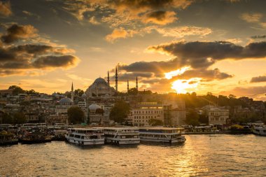 Günbatımında İstanbul 'un inanılmaz silueti, Süleyman Camii, Türkiye