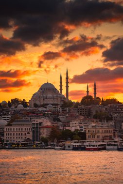 Günbatımında İstanbul 'un inanılmaz silueti, Süleyman Camii, Türkiye