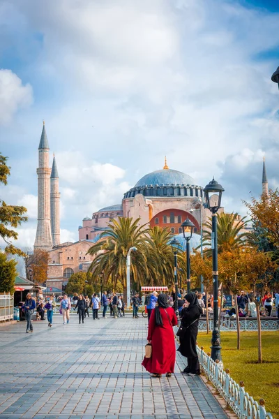 Istanbul Turquie Octobre 2022 Des Femmes Islamiques Turques Debout Devant — Photo