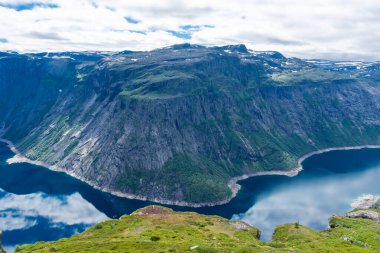 Ringedalsvatnet Gölü, Trolltunga Yürüyüşü, Norveç