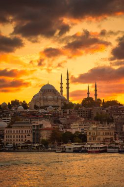 Günbatımında İstanbul 'un inanılmaz silueti, Süleyman Camii, Türkiye