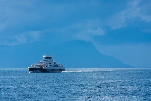 Paisaje Fiordos Desde Crucero Ferry Molde Noruega Imágenes De Stock Sin Royalties Gratis