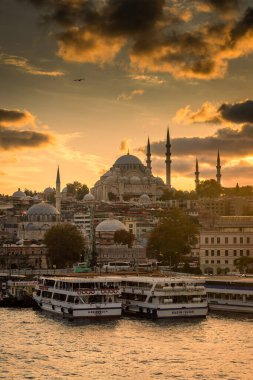 Günbatımında İstanbul 'un inanılmaz silueti, Süleyman Camii, Türkiye