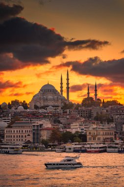 Günbatımında İstanbul 'un inanılmaz silueti, Süleyman Camii, Türkiye