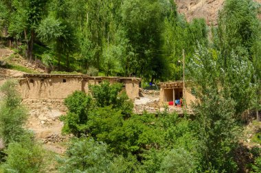 Fann Dağları 'nın güzel vadisi, Yedi Göller yürüyüş yolu, Tacikistan