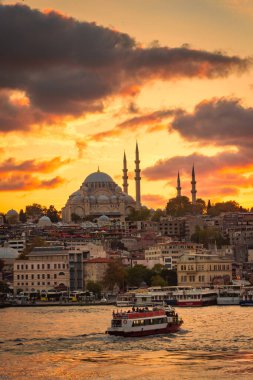 Günbatımında İstanbul 'un inanılmaz silueti, Süleyman Camii, Türkiye