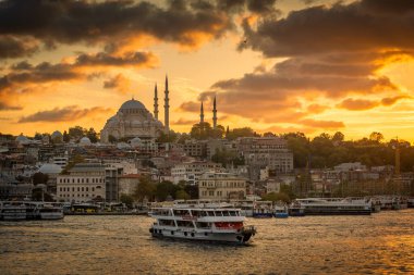 Günbatımında İstanbul 'un inanılmaz silueti, Süleyman Camii, Türkiye