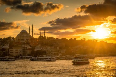 Günbatımında İstanbul 'un inanılmaz silueti, Süleyman Camii, Türkiye