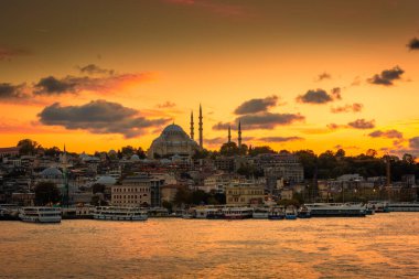 Günbatımında İstanbul 'un inanılmaz silueti, Süleyman Camii, Türkiye