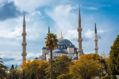 Mavi Cami 'nin Sonbahar manzarası, İstanbul, Türkiye