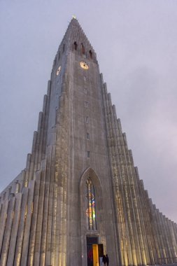 Hallgrimskirkja, Reykjavik Katedrali, gün batımında, İzlanda