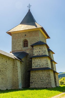 Sucevita, Bucovina, Romanya 'nın inanılmaz renkli manastırı