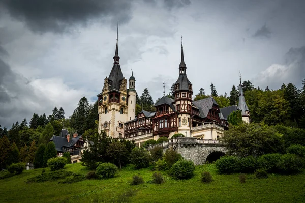 Zamek Peles Synaj Okręg Prahova Rumunia Słynny Neorenesansowy Zamek Karpatach — Zdjęcie stockowe