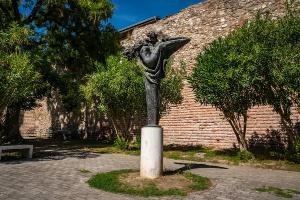 Durres Albanien September 2022 Balerinet Skulptur Auf Der Rruga Anastas — Stockfoto
