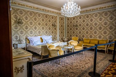 BUCHAREST, ROMANIA - 13 Eylül 2022: Çavuşesku Sarayı veya Çavuşesku Köşkü veya Bahar Sarayı. Komünist lider Nikolay Çavuşesku 'nun evi. Yüksek kalite fotoğraf