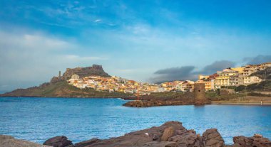 Castelsardo manzarası, İtalya, Sardinya 'da küçük bir kasaba. Yüksek kalite fotoğraf