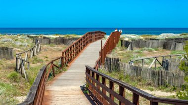 Spiaggia di Su Tiriarzu Posada, Sardinya, İtalya 'da. Yüksek kalite fotoğraf
