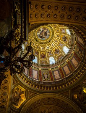 St. Stephens Bazilikası 'nın içindeki Cupola kubbesi. Yüksek kalite fotoğraf