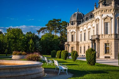 Keszthely, Zala, Macaristan 'daki Barok Sarayı' nın manzarası. Yüksek kalite fotoğraf