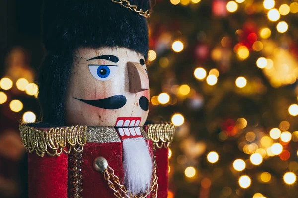Figura Madera Cascanueces Navidad Hermosa Decoración Soldado Juguete Festivo Con Fotos de stock libres de derechos