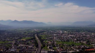 Bregenz, Almanya 'da Vorarlberg eyaletinde yer alan bir şehirdir..