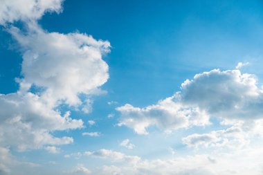 Bulutlu gökyüzü, duvar kağıdı. Gökyüzü bulutları arka plan.