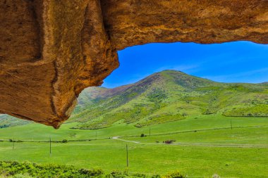 Kazakistan 'ın dağlarındaki güzel manzara