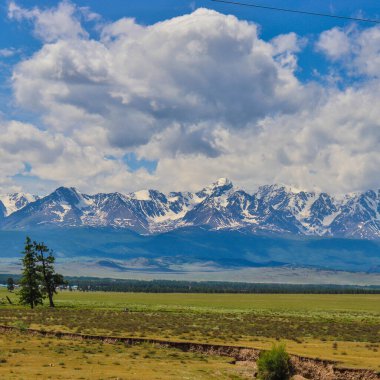 Rusya, Altai 'nin yüksek karlı dağları