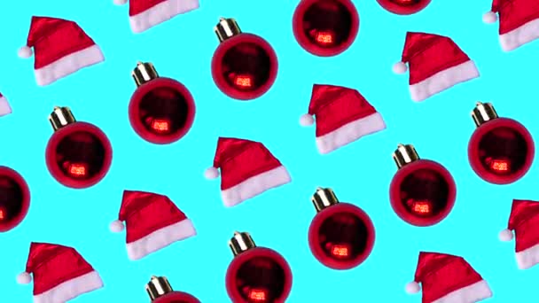 Noel Baba Şapkalarının Noel Balosu Oyuncaklarının Mavi Arka Planda Noel — Stok video