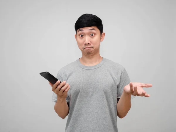 Man Grijs Shirt Met Smart Phone Show Hand Hand Gebaar — Stockfoto