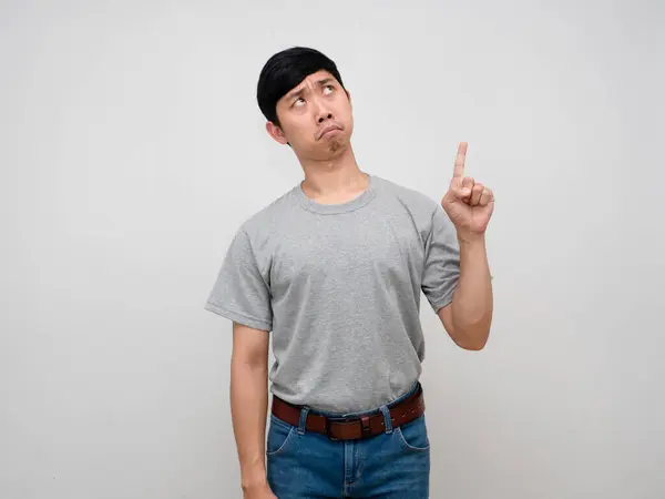 Asijský Muž Šedá Košile Stojící Ukazováček Nad Cítí Strach Isolatd — Stock fotografie