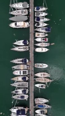 Slovenya 'daki Izola kasabası ve marinasının insansız hava aracı görüntüleri