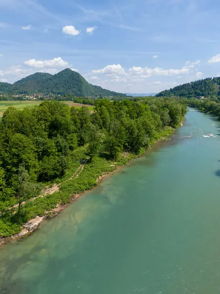 Slovenya 'daki güzel Sava Nehri' nin insansız hava aracı ile çekilmiş havadan görüntüsü