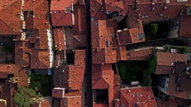 İtalya 'nın Verona kentinin hava görüntüsü İHA ile çekildi.