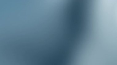 Kış olayları için ideal açık mavi tonlarda soyut yumuşak eğimli arkaplan markalaştırma veya temiz iş tasarımları herhangi bir doku veya gürültü olmadan ince pürüzsüz renk karışımı