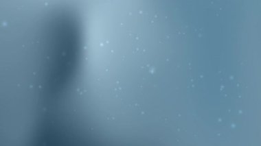 Yumuşak parlak parçacıkların ve bokeh efektlerinin yer aldığı açık mavi gradyan Noel kutlamaları için ideal hayal ürünü teknolojiler ya da fantezi temalı projeler tasarlıyor.