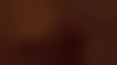 Koyu kahverengi gradyan, akıcı dokuya ve yumuşak ışığa sahip. Kahve markalı, çikolata ambalajlı şükran günü posterleri ya da tatil sezonu için zarif ürün tasarım projeleri için harika.