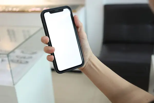 Ręczne Trzymanie Telefonu Biały Ekran Domu Przy Użyciu Smartfona Telefon — Zdjęcie stockowe
