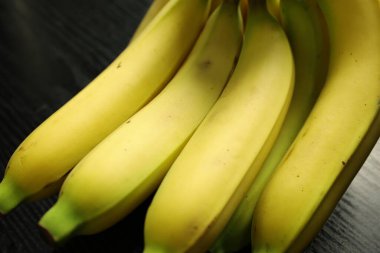 Yakın plan yemek, elle yemek pişirme.