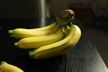 Yakın plan yemek, elle yemek pişirme.