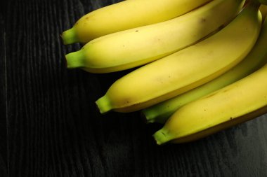 Yakın plan yemek, elle yemek pişirme.