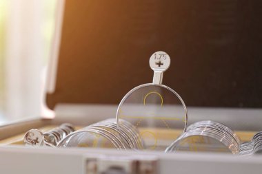 Göz muayenesi, gözlük lensi, göz testi için gözlük lensi. 