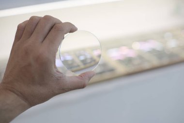 Gözlüklü lensler, gözlüklü lensler.