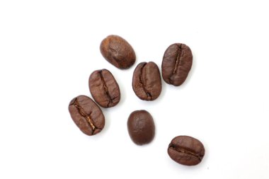 Kavrulmuş kahve çekirdekleri, kahverengi kahve çekirdekleri