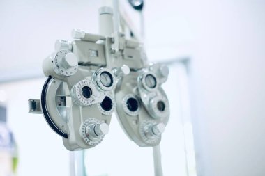 Phoropter göz testi, hastanelerdeki hastalar için göz ölçüm ekipmanı, göz muayenesi Phoropter kırıcı. 